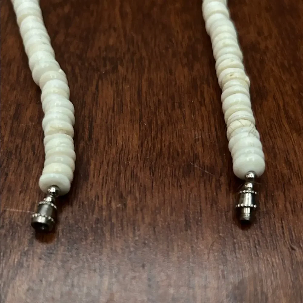 Vintage Hawaiian Puka Shell Necklace with Nickel Toned Barrel Clasp